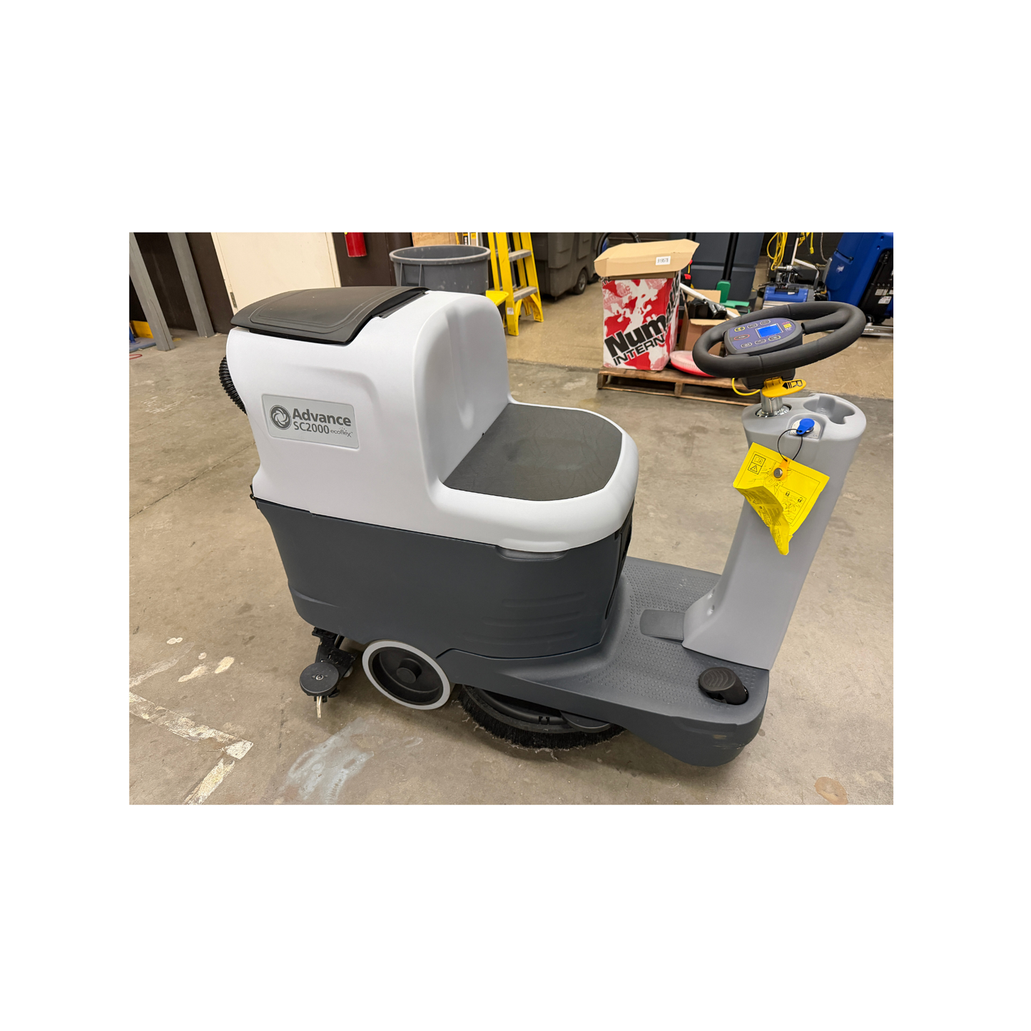 DEMO Advance SC2000 X20D Micro Rider Scrubber w/EcoFlex - 20" Disc Floor Cleaner