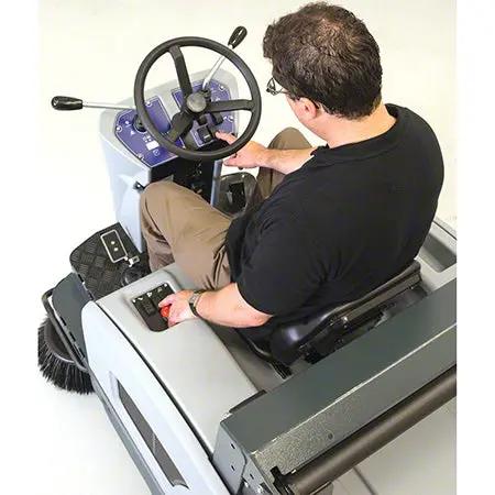 Advance SW4000 Rider Sweeper Advance